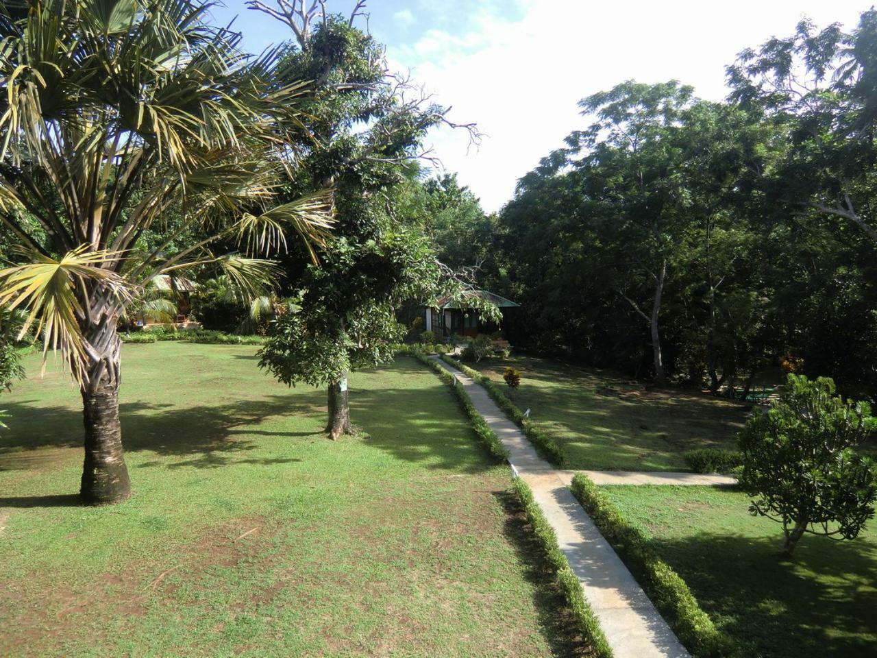 Bunaken Sea Garden Resort 外观 照片