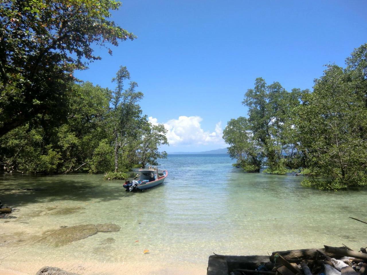 Bunaken Sea Garden Resort 外观 照片